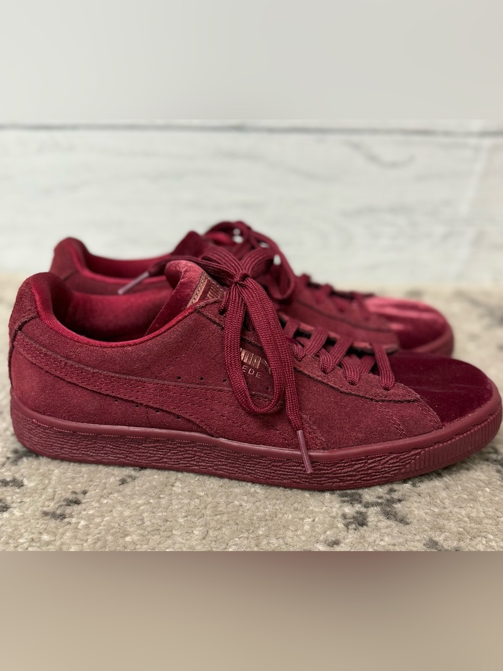NWOT Woman’s Puma Suede Burgundy Classic Sneakers